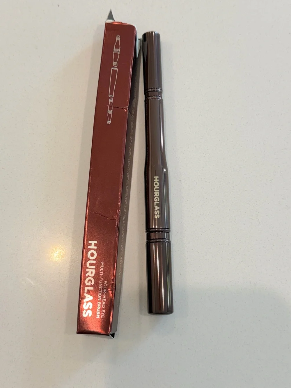 Hourglass Dual-Ended Eye Brush in Bronze Metallic
